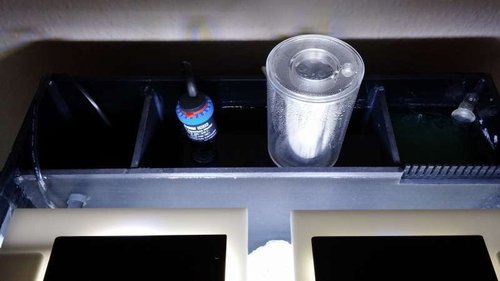 Sump ovenfra