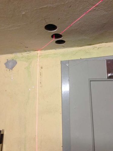 Opmåling af rørføring med laser. Bare fordi jeg kan. Ha ha ....