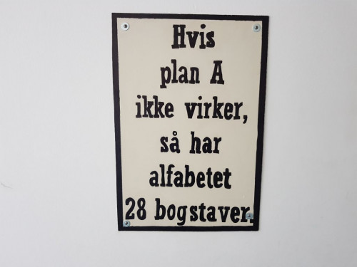 Endnu et positivt skilt fra samme skole. Det viser jo bare, at man ikke skal lade sig slå ud af at tingene ikke altid lykkes i første forsøg. Så må man bare klø på og finde på en anden måde.