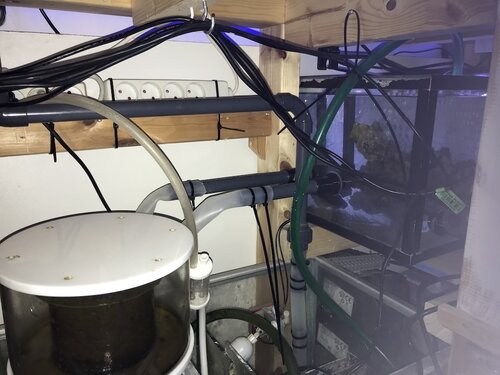 Lidt ledninger og tomme huller.jpeg