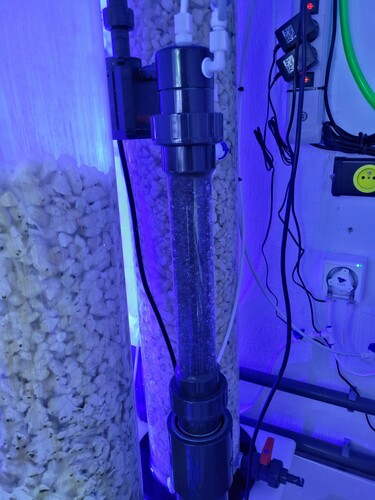 Co2 røret hvor vandet står stille. Det er det bedste billede jeg har af det. Havde flere, men de er slettet.