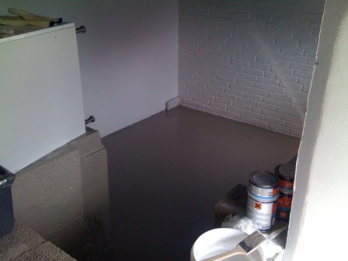 92.jpg (57.98 KiB) Vist 2005 gange vægge og gulve blev malet med epoxy