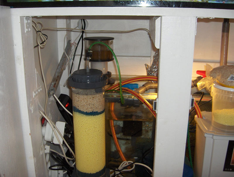 sep06underskab.jpg