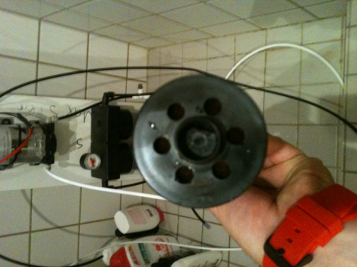 Silikat patronen (den blå) nede fra