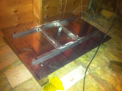 i bund, dvs lamper er 5 cm over baljen