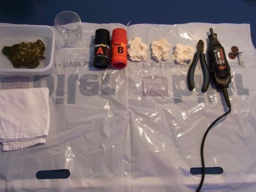 1.JPG (37.57 KiB) Vist 2362 gange Her har jeg lige lagt alle de ting frem jeg skal bruge til fragmenteringen.